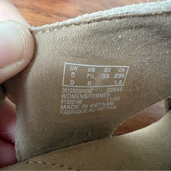 Clarks Women's Giselle Cove Tan Beige Sandals Shoes Comfort Cork Wedge Size 7.5 - Picture 7 of 8